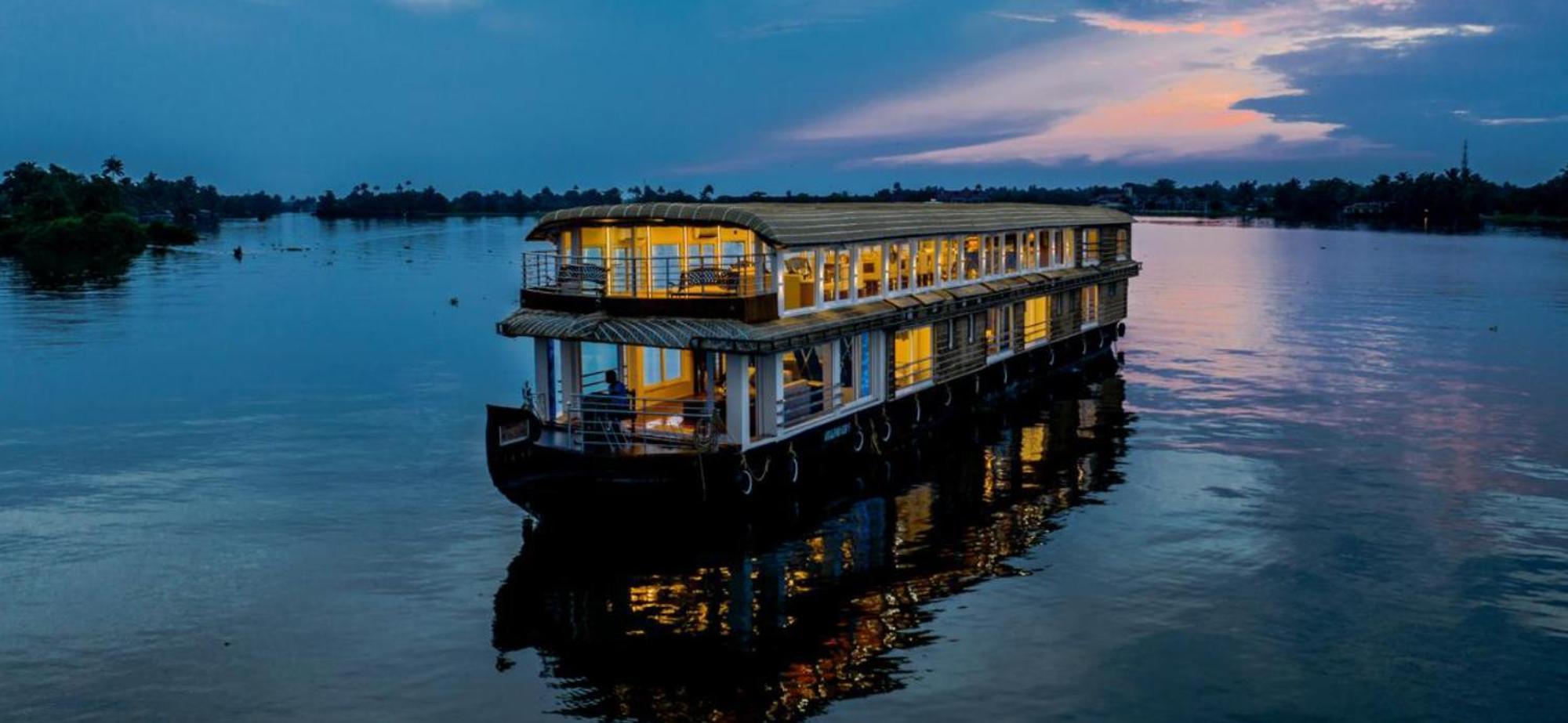 Отель Victoria Houseboats Alappuzha Экстерьер фото