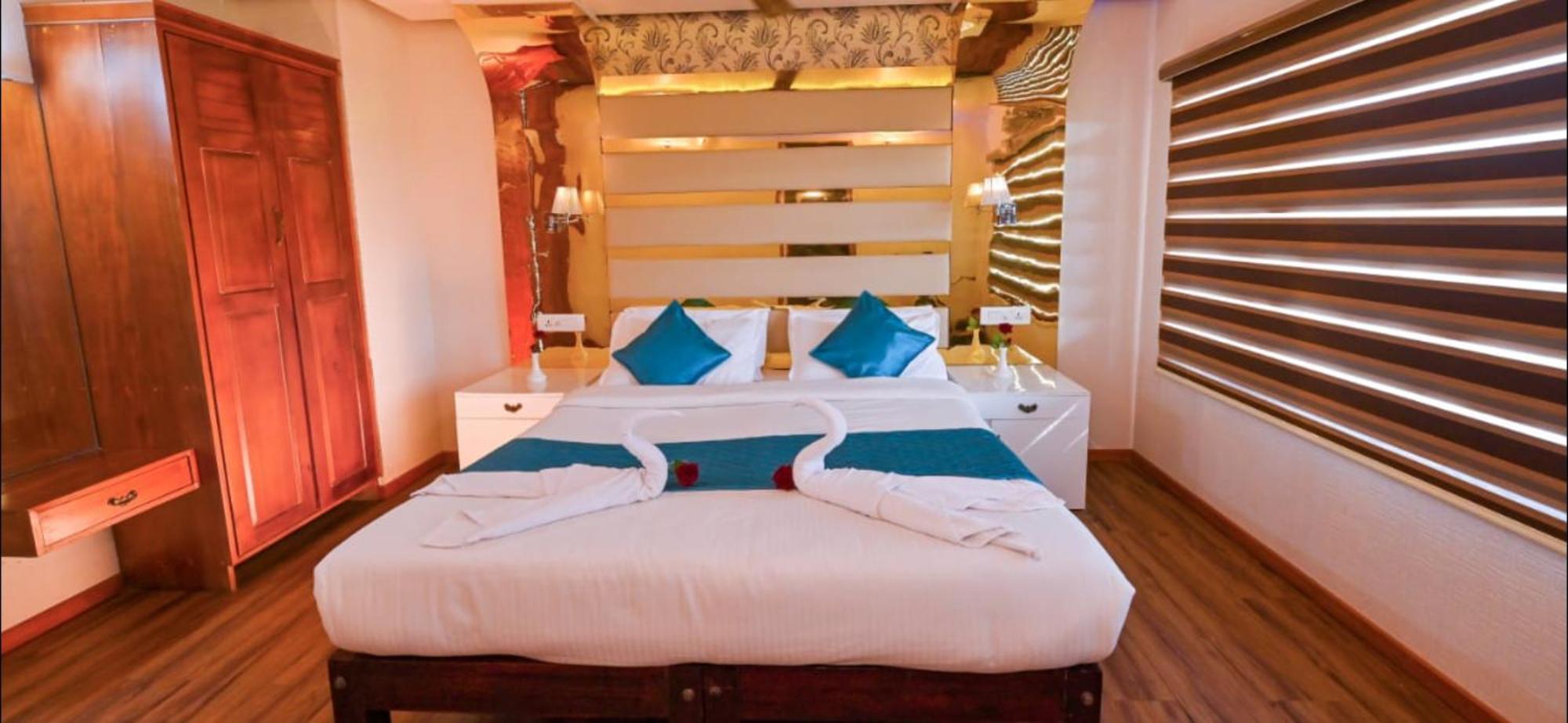 Отель Victoria Houseboats Alappuzha Экстерьер фото